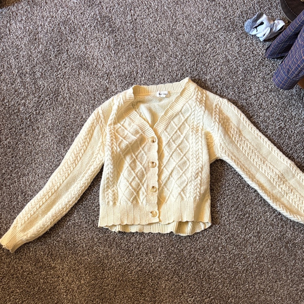 Cropped Cable-Knit Button-Front Cardigan in Cream